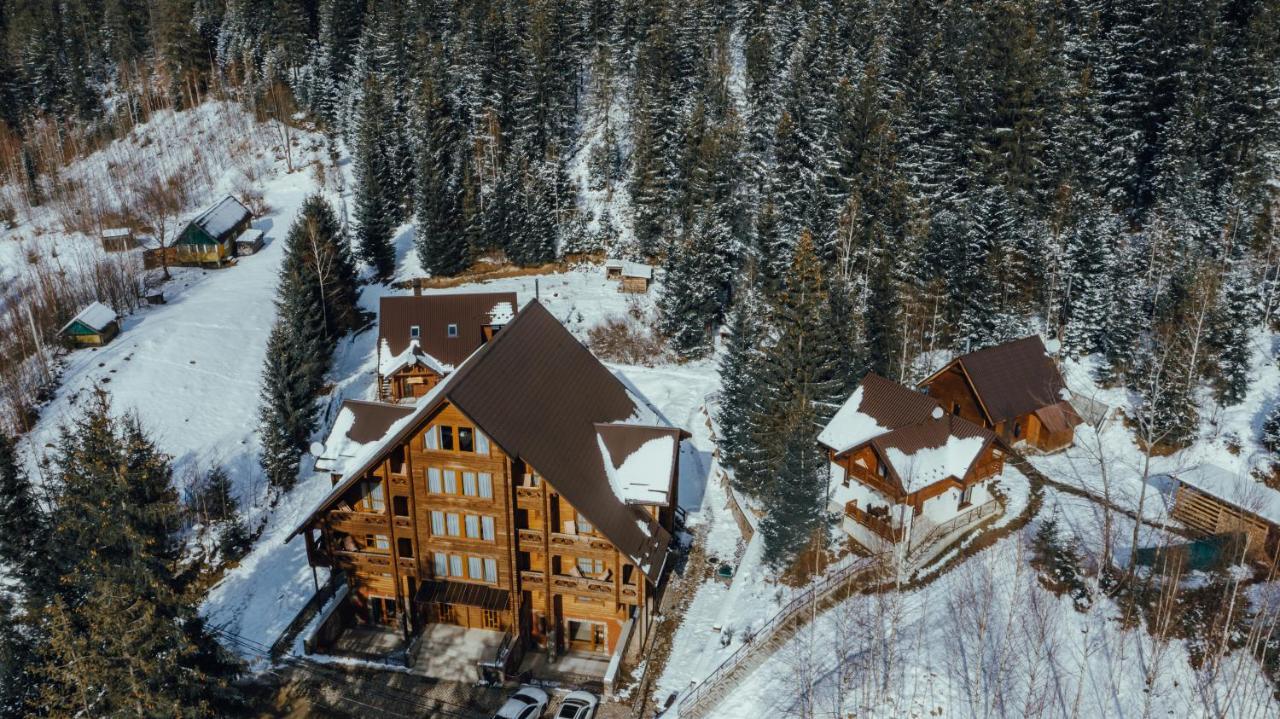 Otel Karpatski Dzherela *