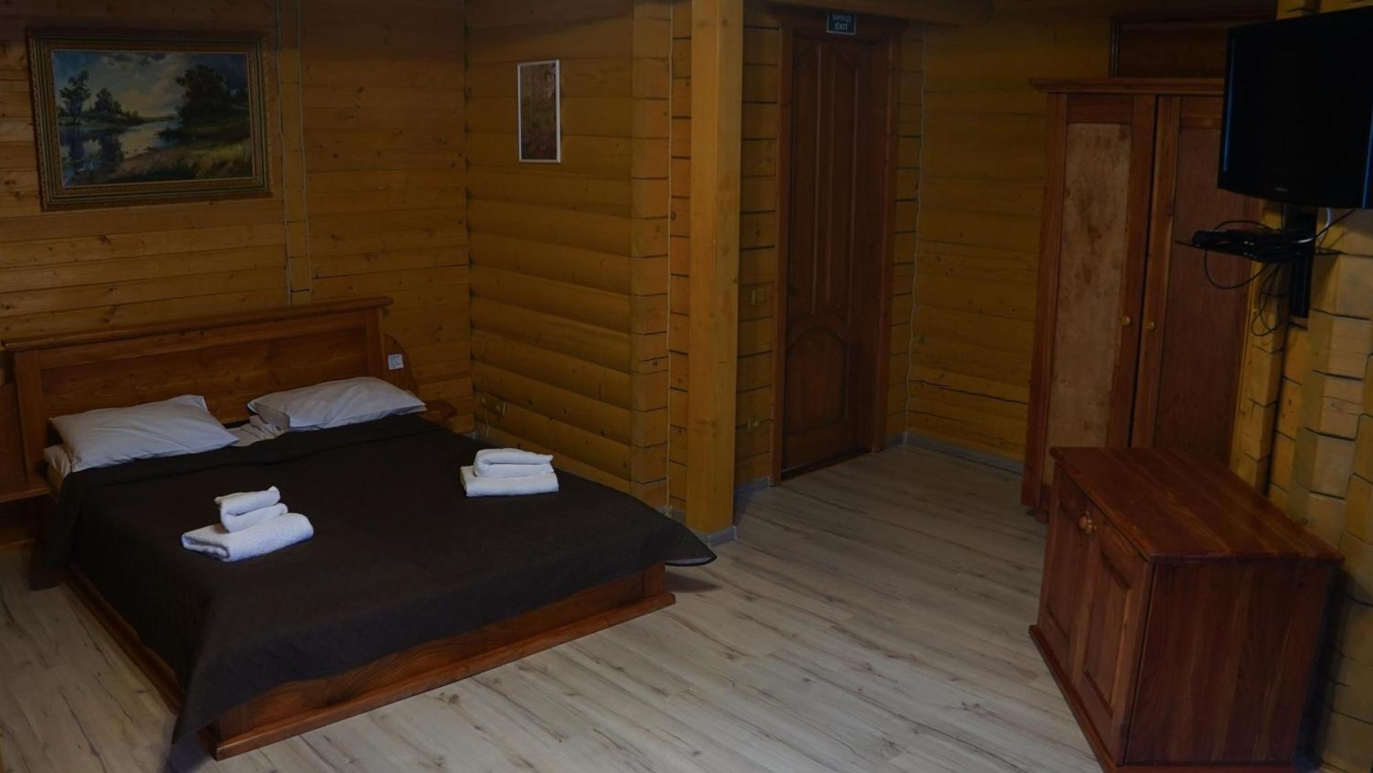 Otel Karpatski Dzherela